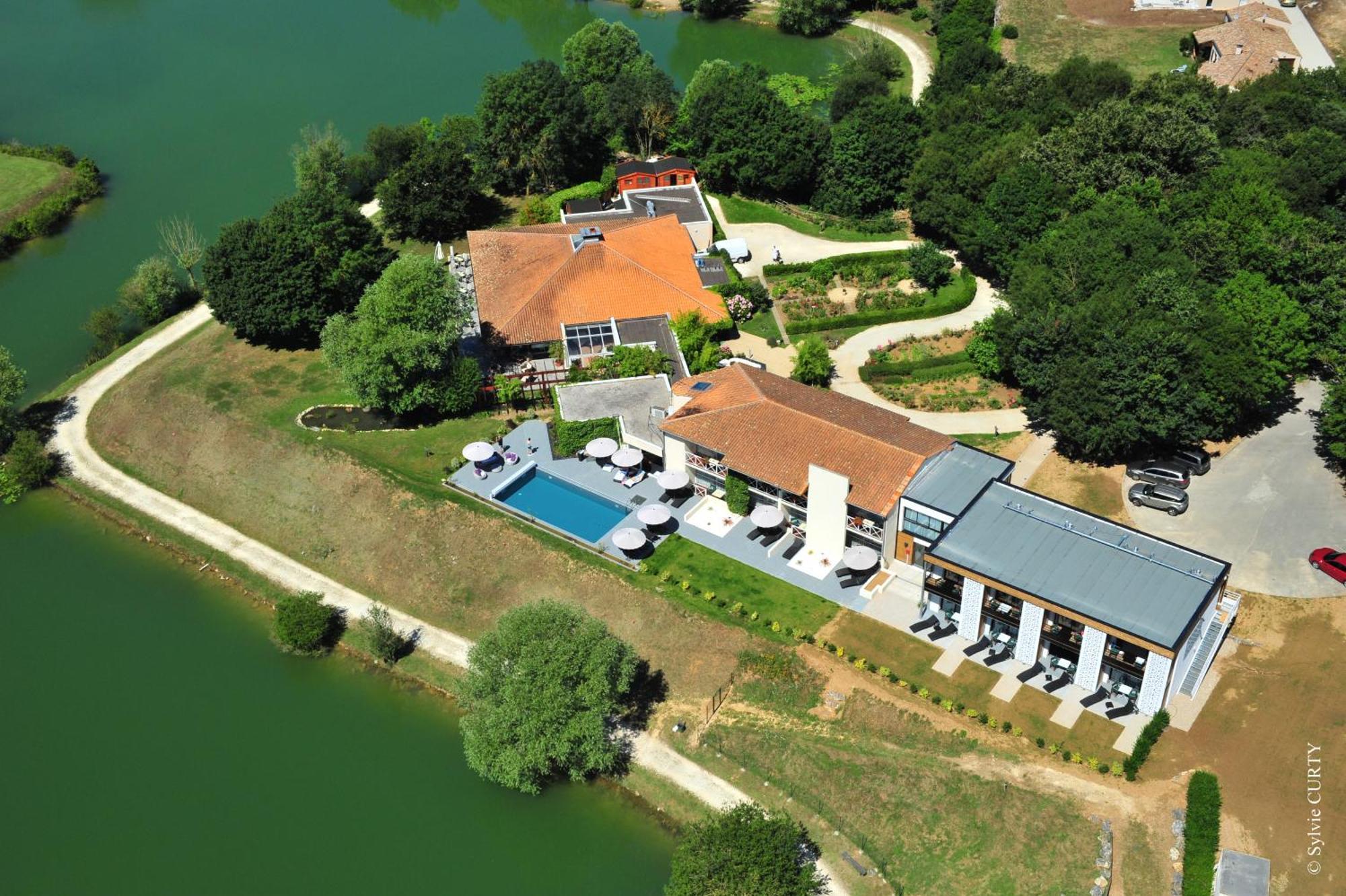 Trizay Les Jardins Du Lac מראה חיצוני תמונה